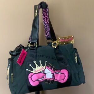 RARE NWT Queen of the Ring Knockout Weekender Betsey Johnson Betseyville Bag